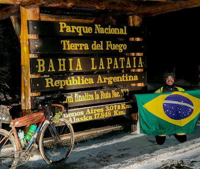 Leo, one bicycle and the three Americas